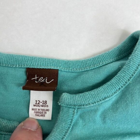 Tea Collection long sleeve green knit dress with pinwheel graphic Size 12-18 m. - Picture 8 of 12